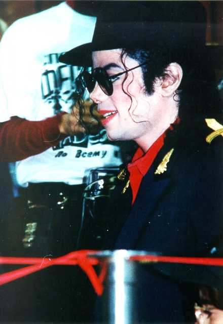 1996 - 1996- Michael Visits Moscow 085-2