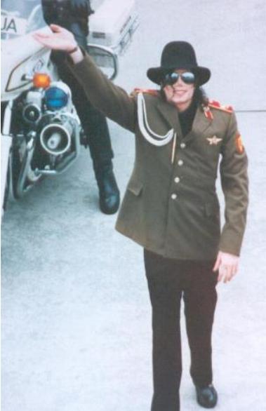 1996 - 1996- Michael Visits Moscow 090-2