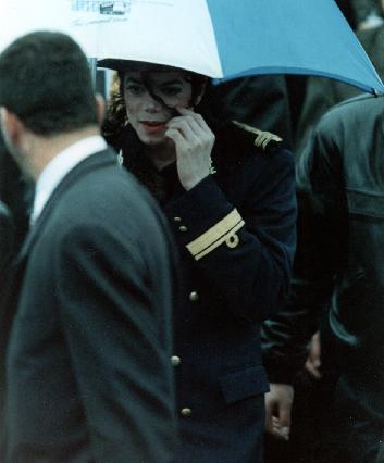 1996 - 1996- Michael Visits Moscow 092-2