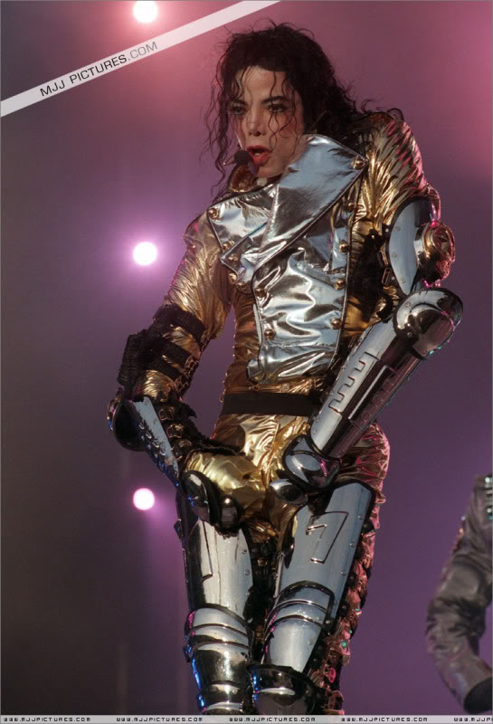 HIStory World Tour - Page 2 206