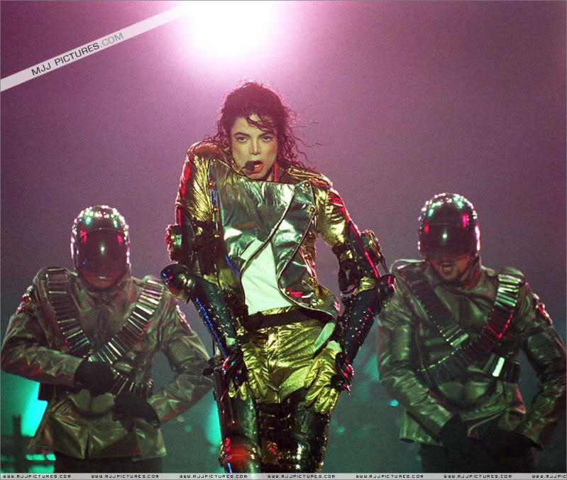 HIStory World Tour - Page 2 240