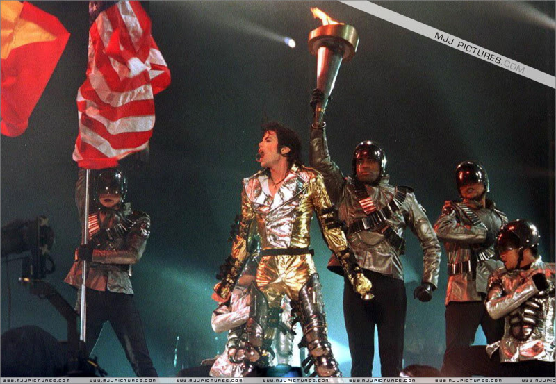 tour - HIStory World Tour - Page 2 255