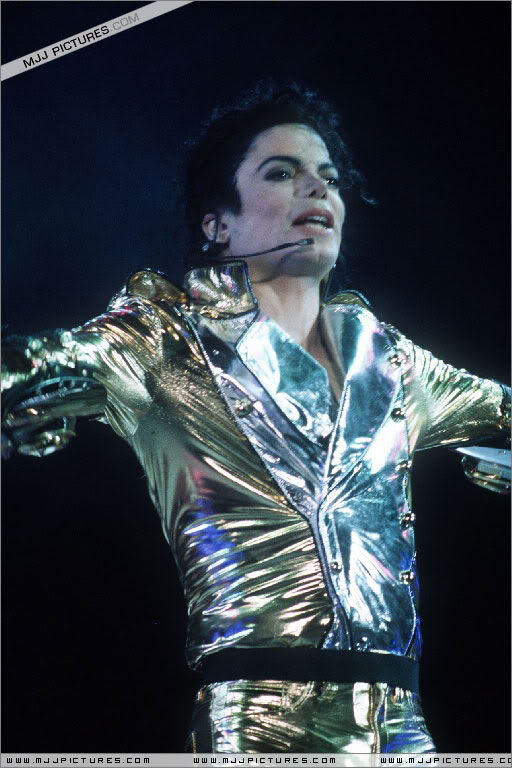 HIStory World Tour - Page 2 369