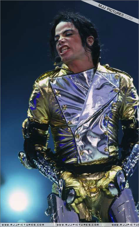 HIStory World Tour - Page 2 372