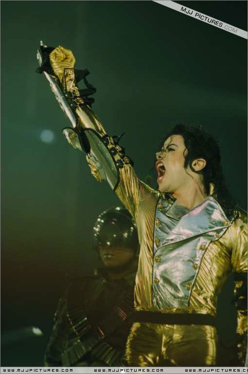 HIStory World Tour - Page 2 378