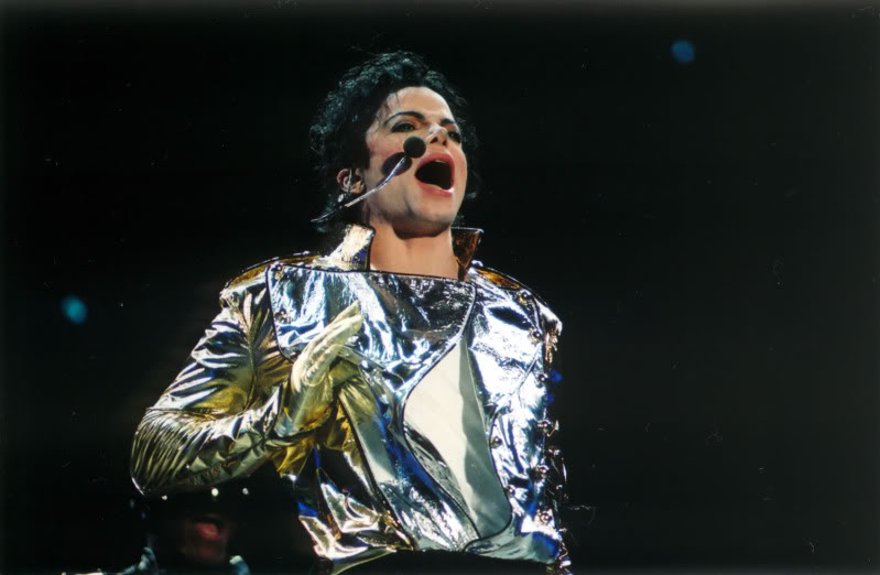 HIStory World Tour - Page 2 405