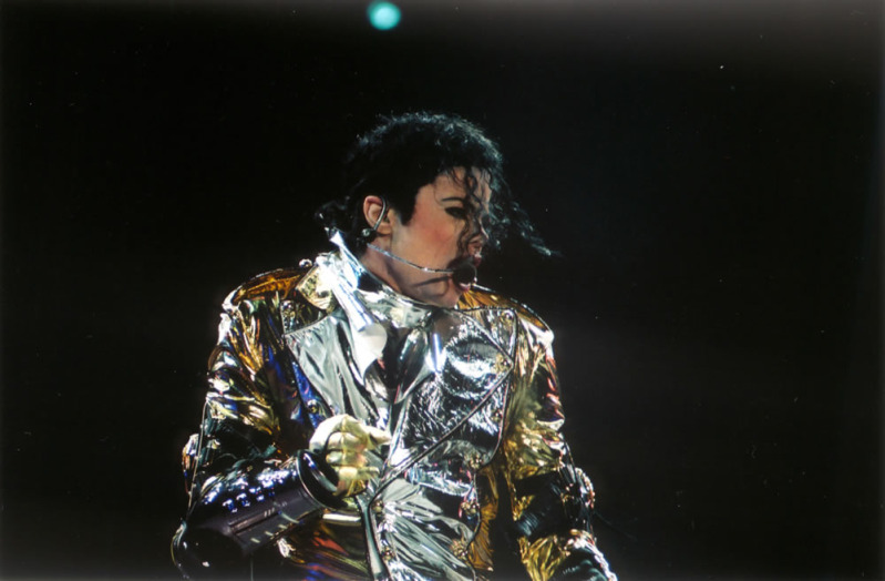 HIStory World Tour - Page 2 406