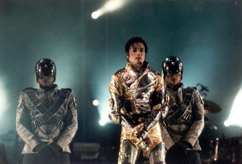 HIStory World Tour - Page 2 441