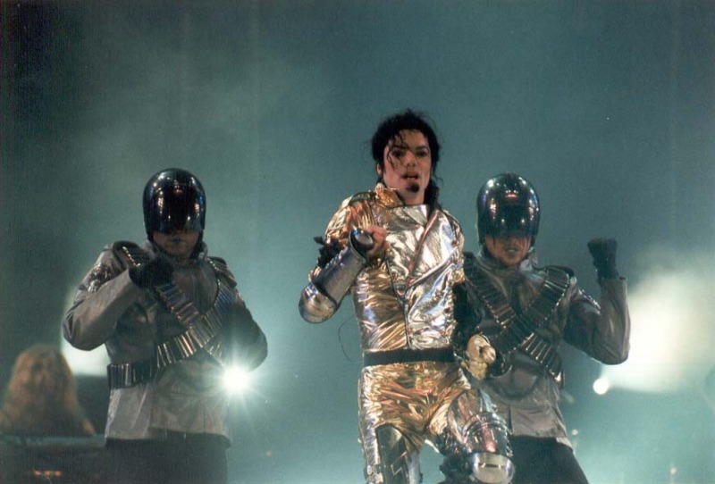 HIStory World Tour - Page 2 442