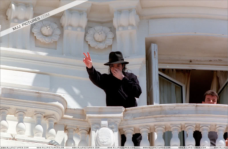 michael - 1997- Michael in Cannes (May) 004-19