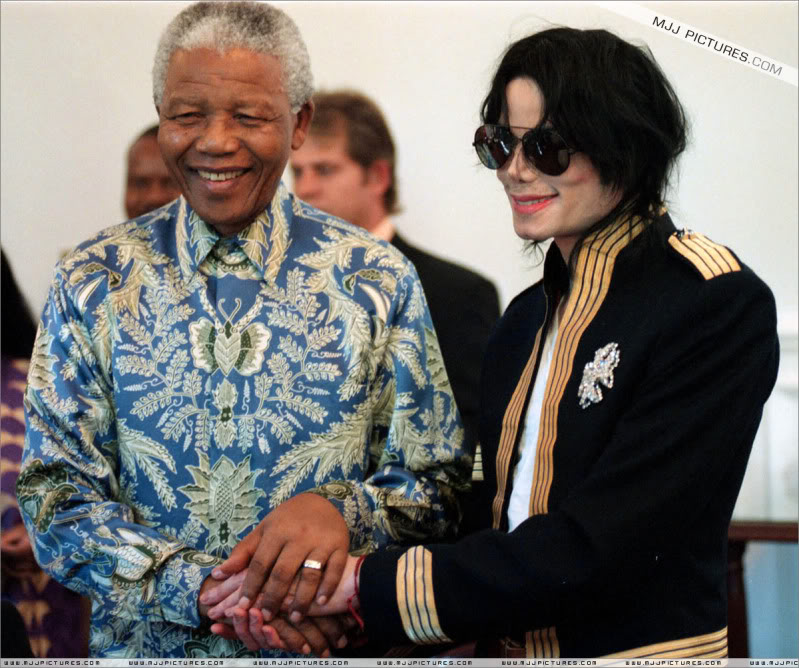 Press - 1999- MJ & Friends Press Conference in Cape Town (South Africa) 007-26