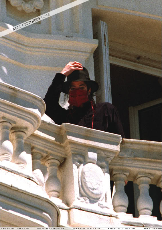 Michael - 1997- Michael in Cannes (May) 012-10