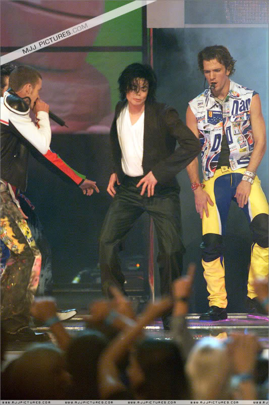 2001- The 18th Annual MTV Video Music Awards 013-39