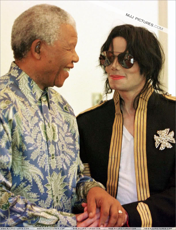 Press - 1999- MJ & Friends Press Conference in Cape Town (South Africa) 014-19