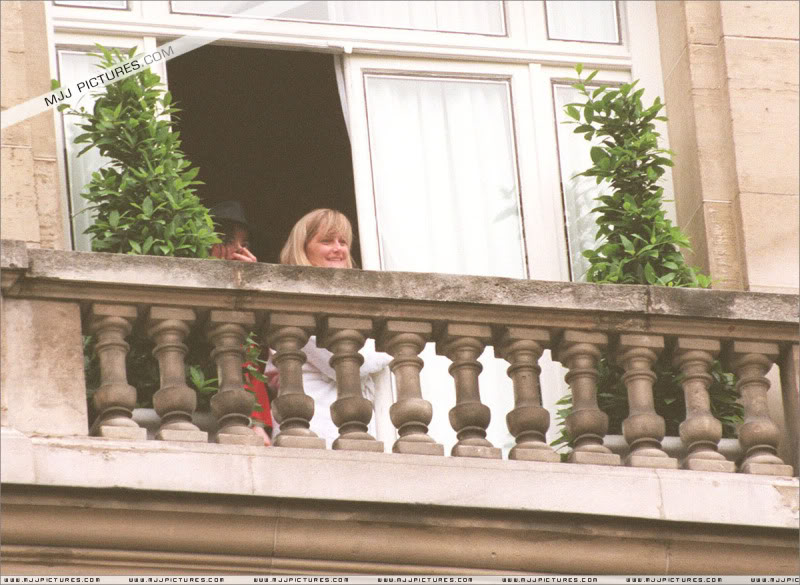 debbie - 1997- Michael & Debbie Rowe in France 021-6