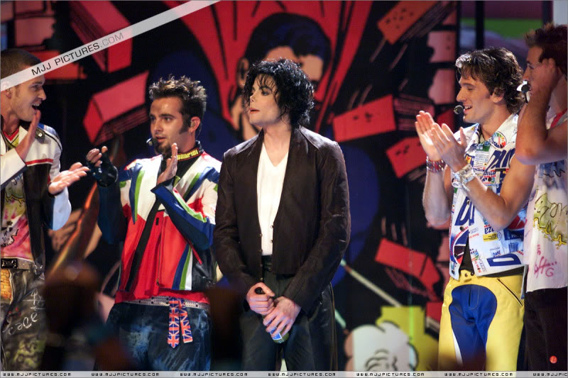 2001- The 18th Annual MTV Video Music Awards 028-22