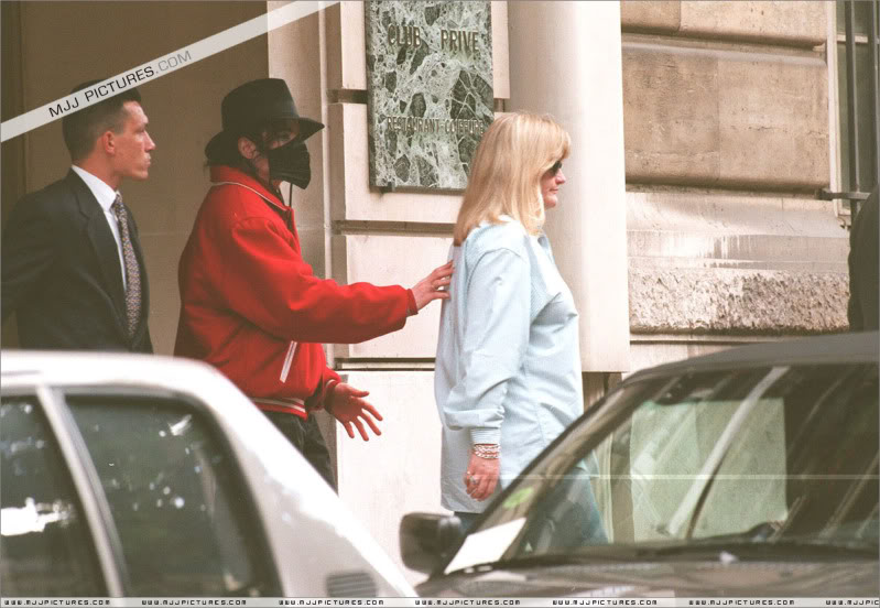 1997- Michael & Debbie Rowe in France 029-4