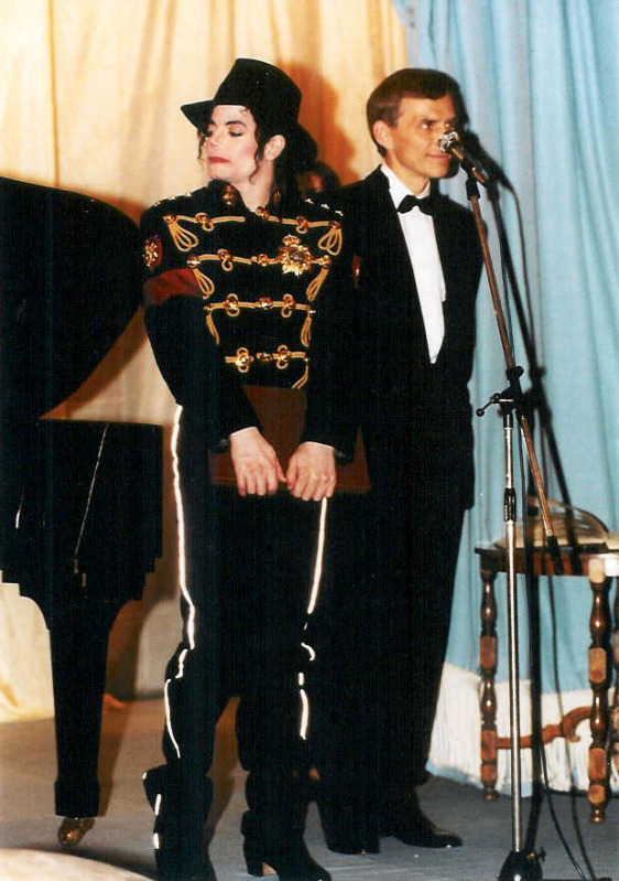 1997- Michael Visits Warsaw 039-4