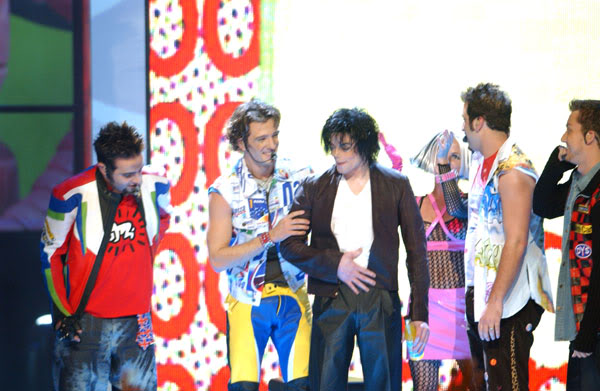 2001- The 18th Annual MTV Video Music Awards 045-13