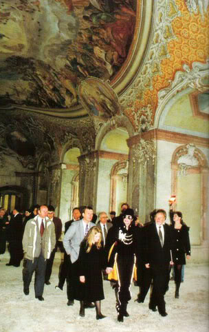 michael - 1997- Michael Visits Warsaw 050-3