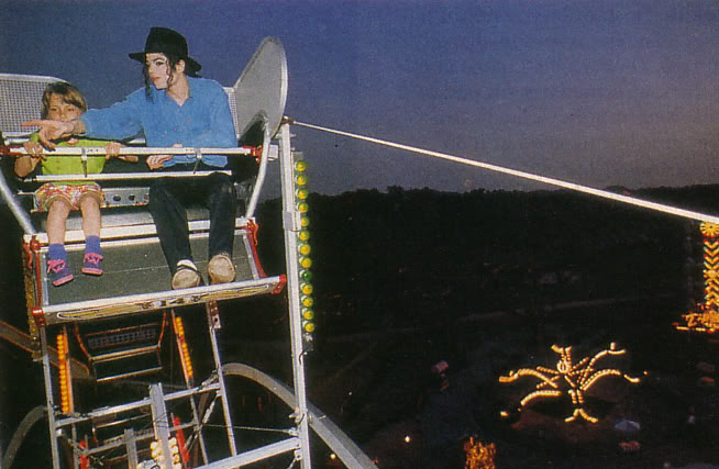 1994 Harry Benson At Home With Michael Jackson 05-1