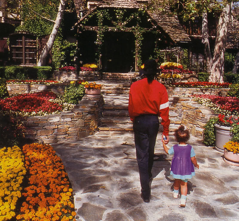 1994 Harry Benson At Home With Michael Jackson 07-2