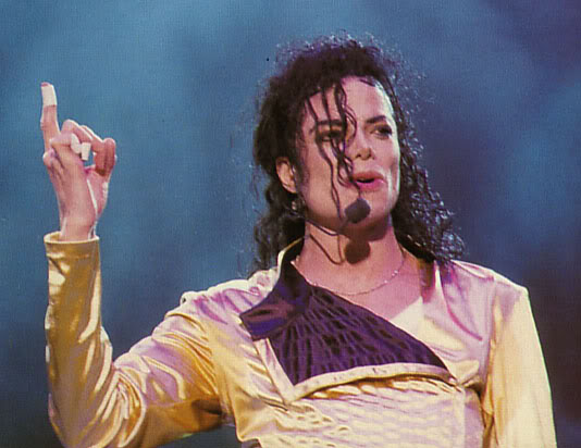 Dangerous Tour 107-1