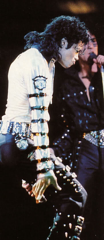 Bad Tour HQ 227