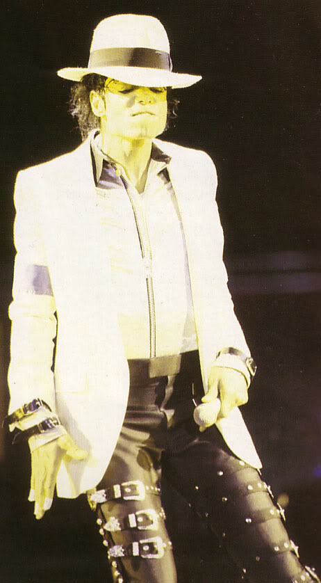 Bad Tour HQ 235