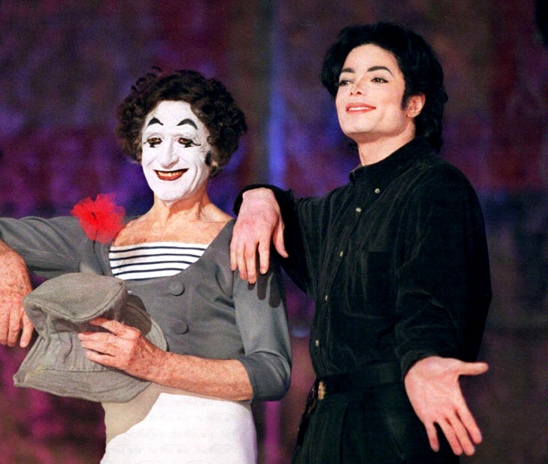 1995 - 1995 Michael with Marcel Marceau 51-3
