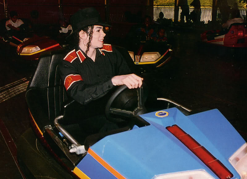 1994 Michael at Neverland 62-3