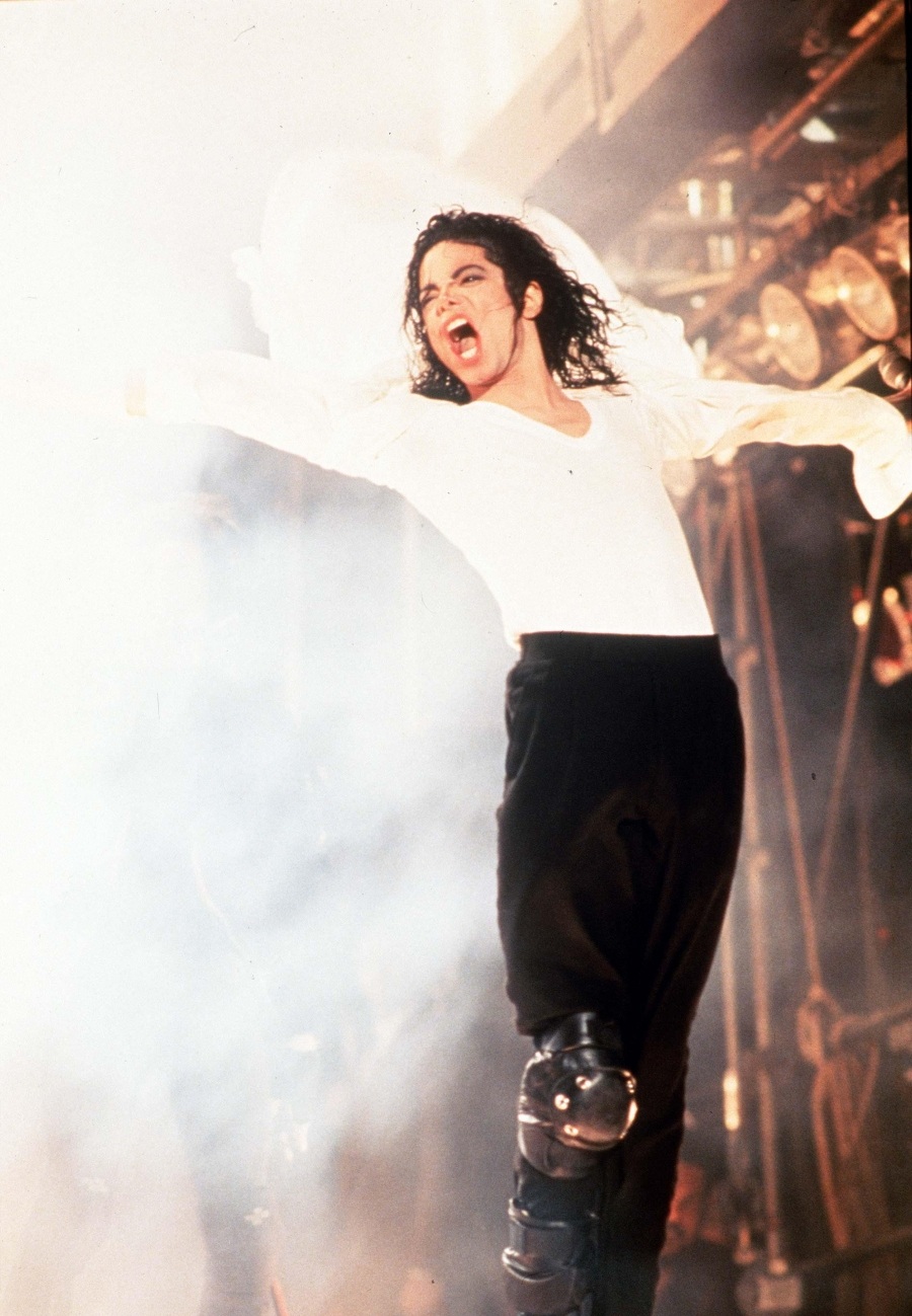 Dangerous Tour Dang_14