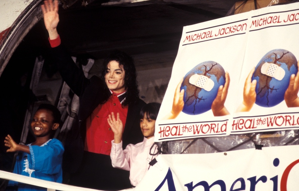 michael - 1992 Michael Donates To Sarajevo Donate_1