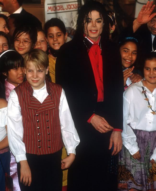 michael - 1992 Michael Donates To Sarajevo Mjack-07