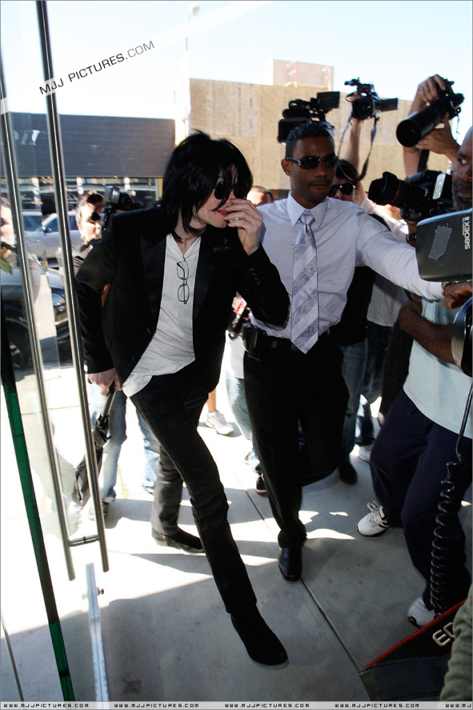 Michael - Michael Shopping In Beverly Hills 001-36