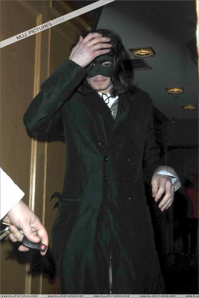 2008 Michael In Beverly Hills 002-26