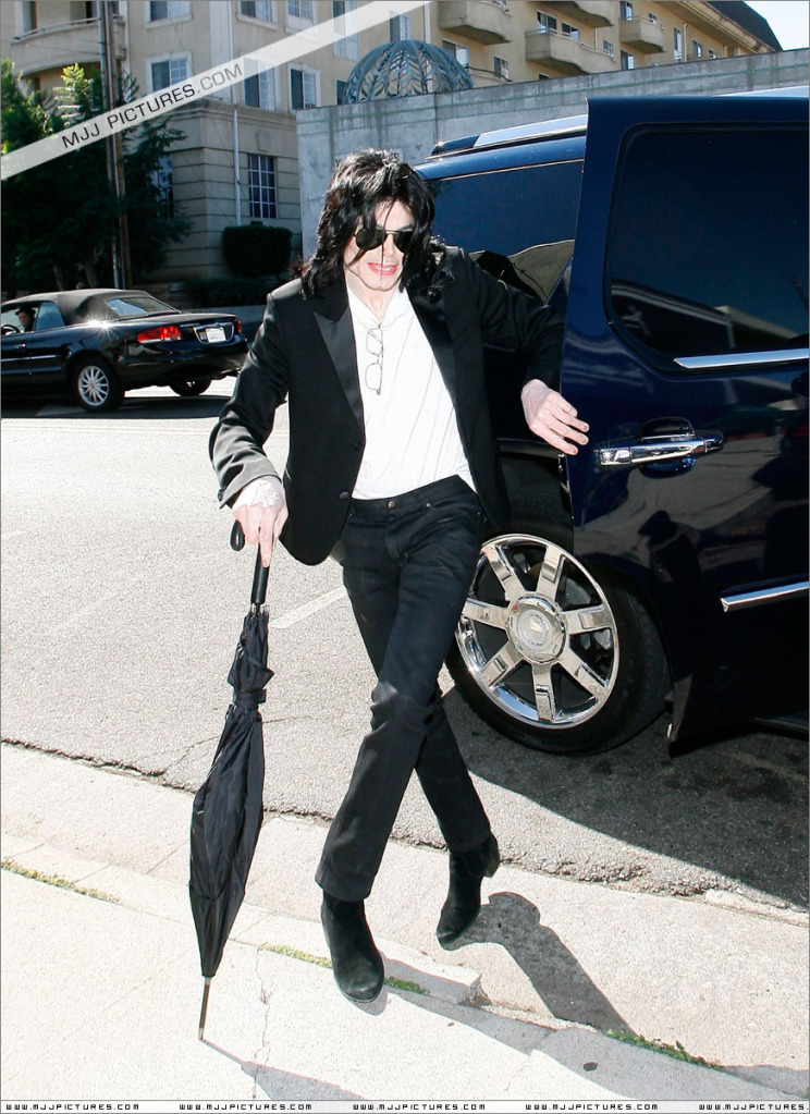 Michael - Michael Shopping In Beverly Hills 002-34