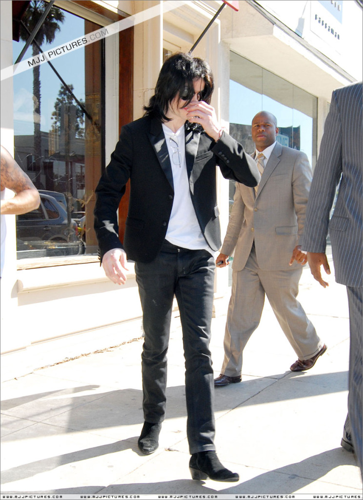 Michael Shopping In Beverly Hills 005-27