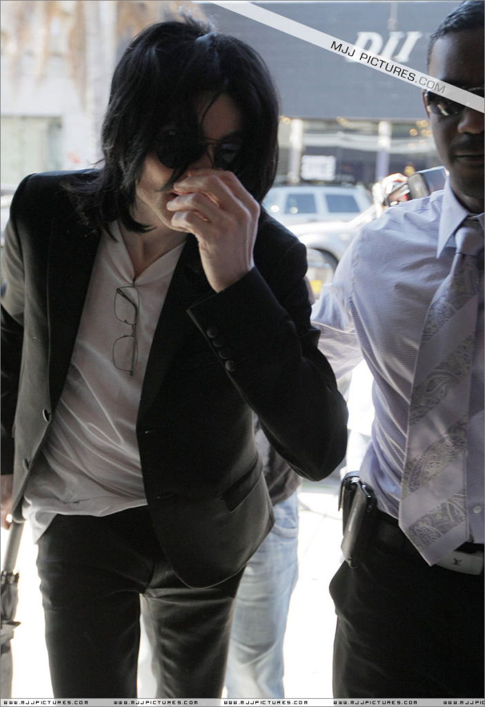 Michael - Michael Shopping In Beverly Hills 005-28