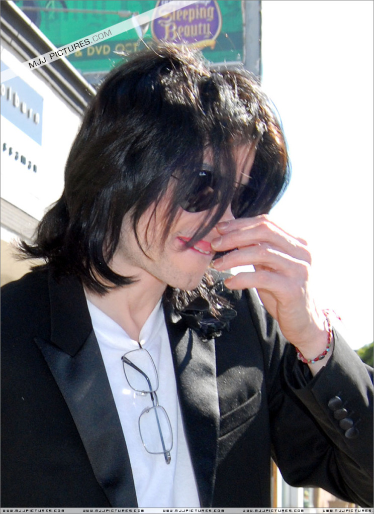 Michael - Michael Shopping In Beverly Hills 008-24