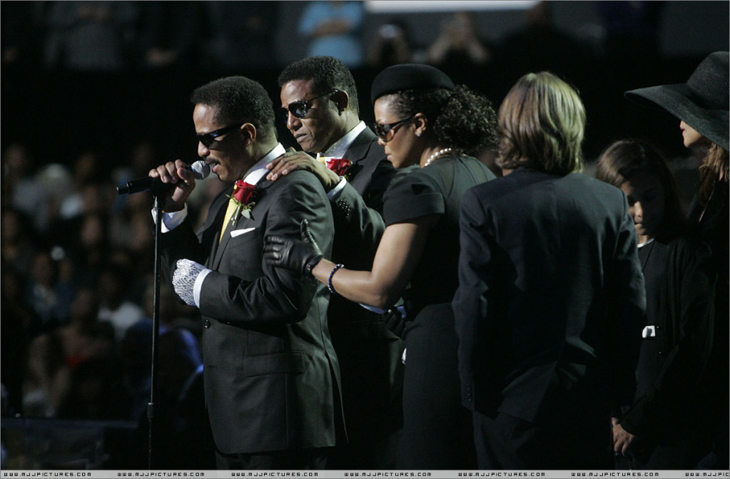 The Jackson Family 2 008-64