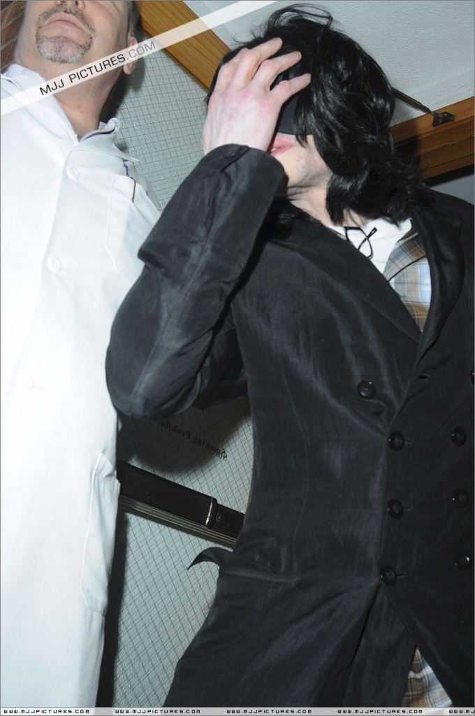 2008 Michael In Beverly Hills 009-17
