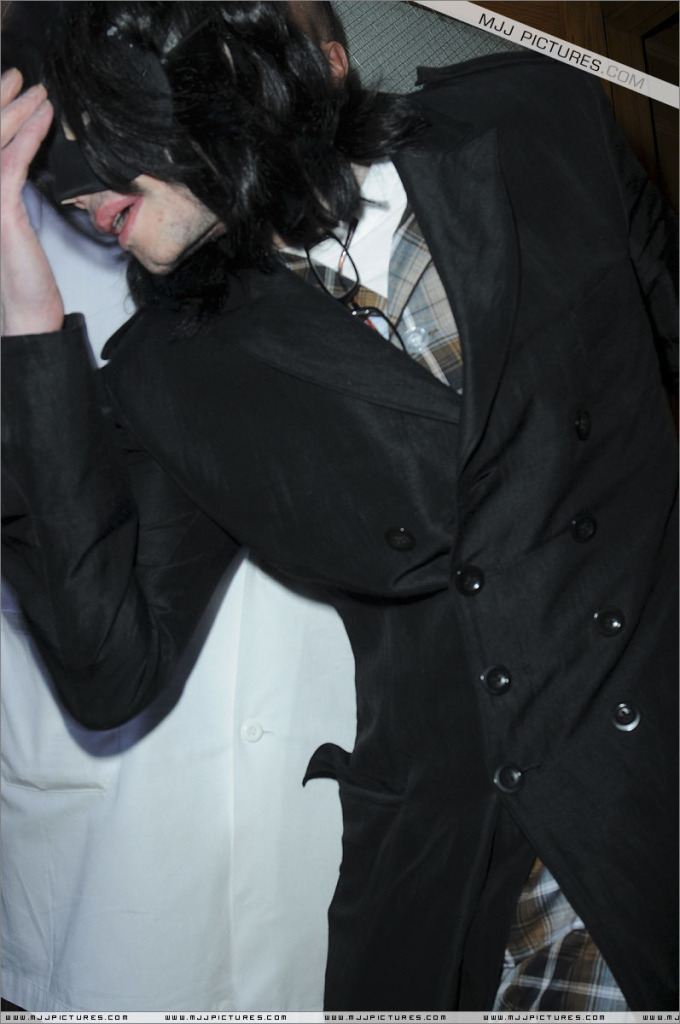2008 Michael In Beverly Hills 010-17