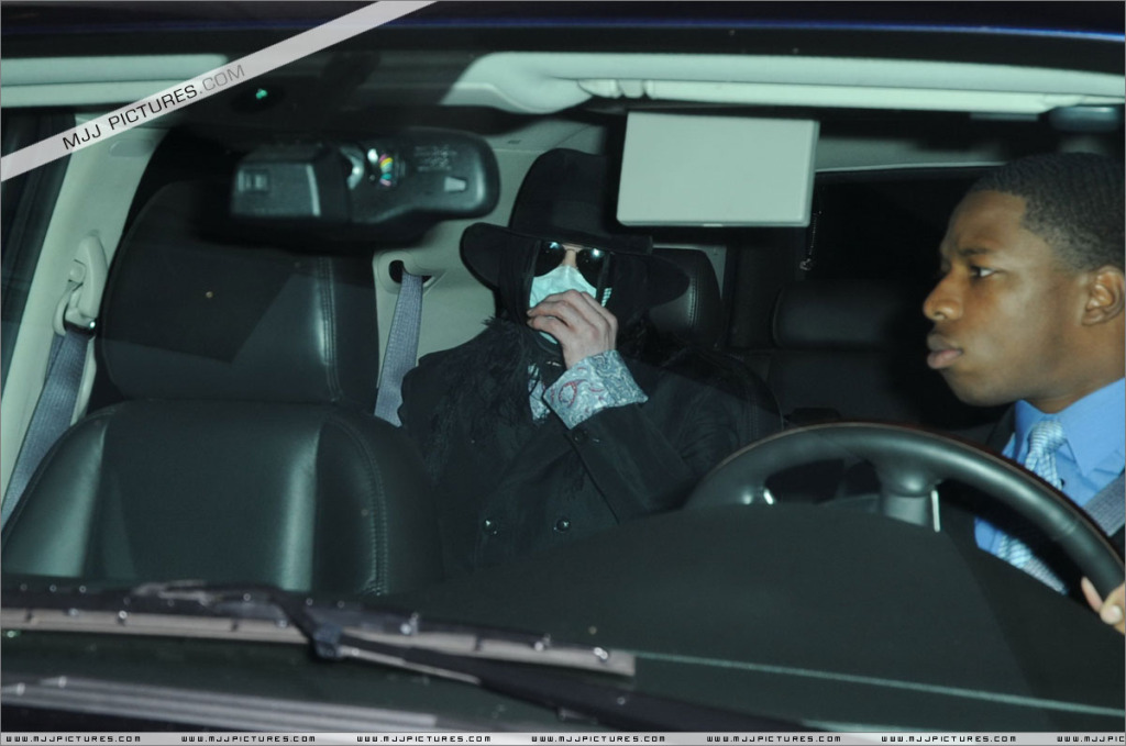 Michael Visits Doctor In Beverly Hills 012-24