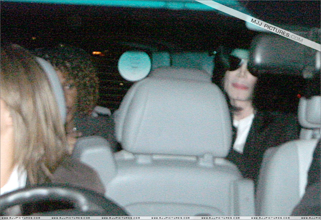 michael - 2006 Michael Visits London (November) - Page 2 015-1