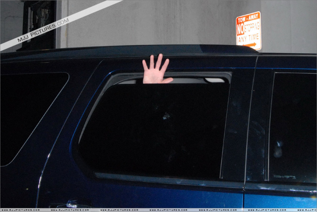Michael Visits Doctor In Beverly Hills 017-19