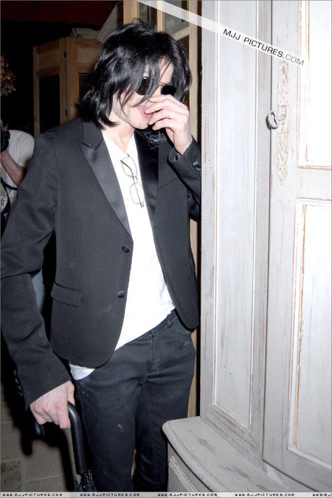 Michael - Michael Shopping In Beverly Hills 023-10