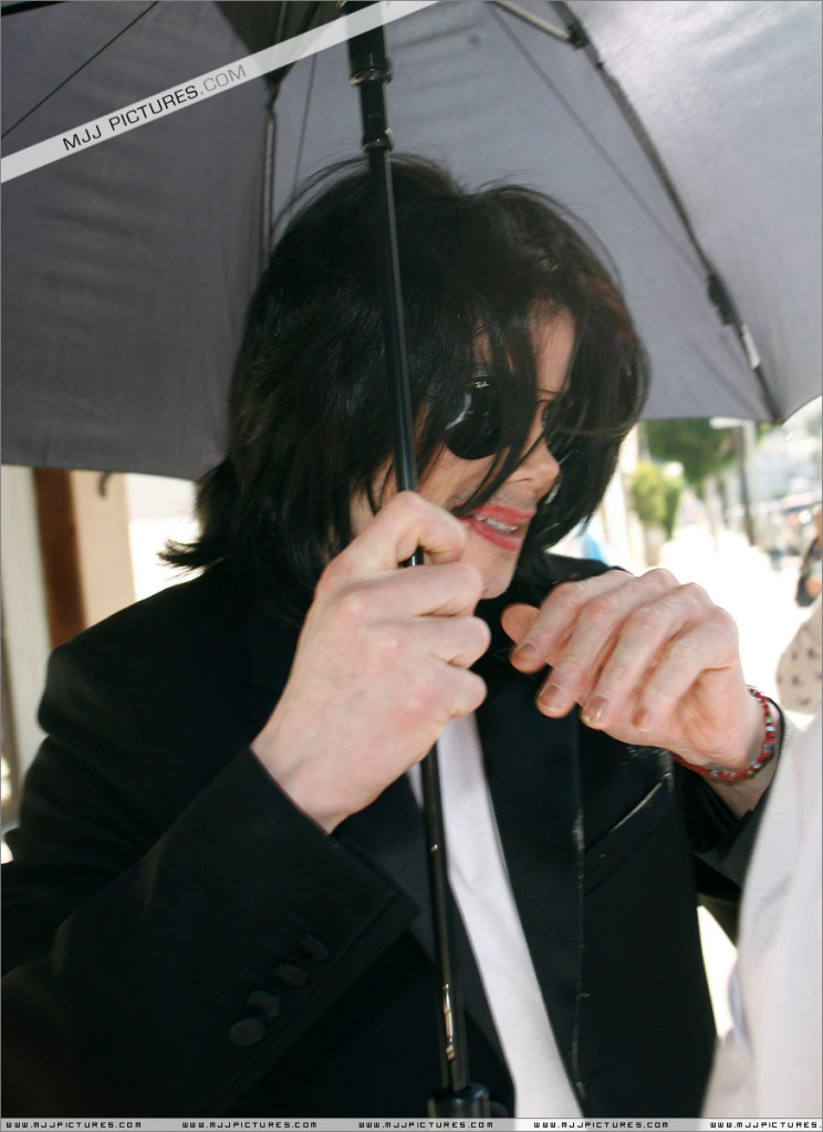 Michael - Michael Shopping In Beverly Hills 023-9