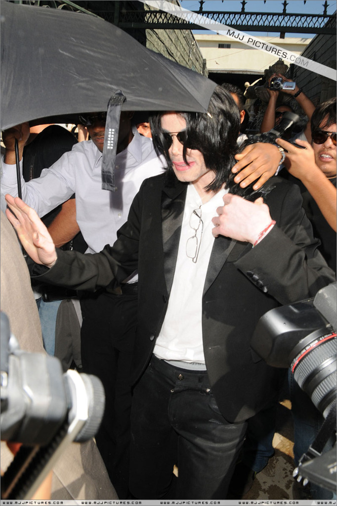 Michael Shopping In Beverly Hills 032-5