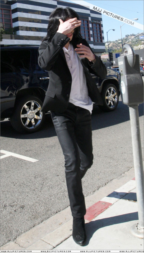 Michael Shopping In Beverly Hills 039-3